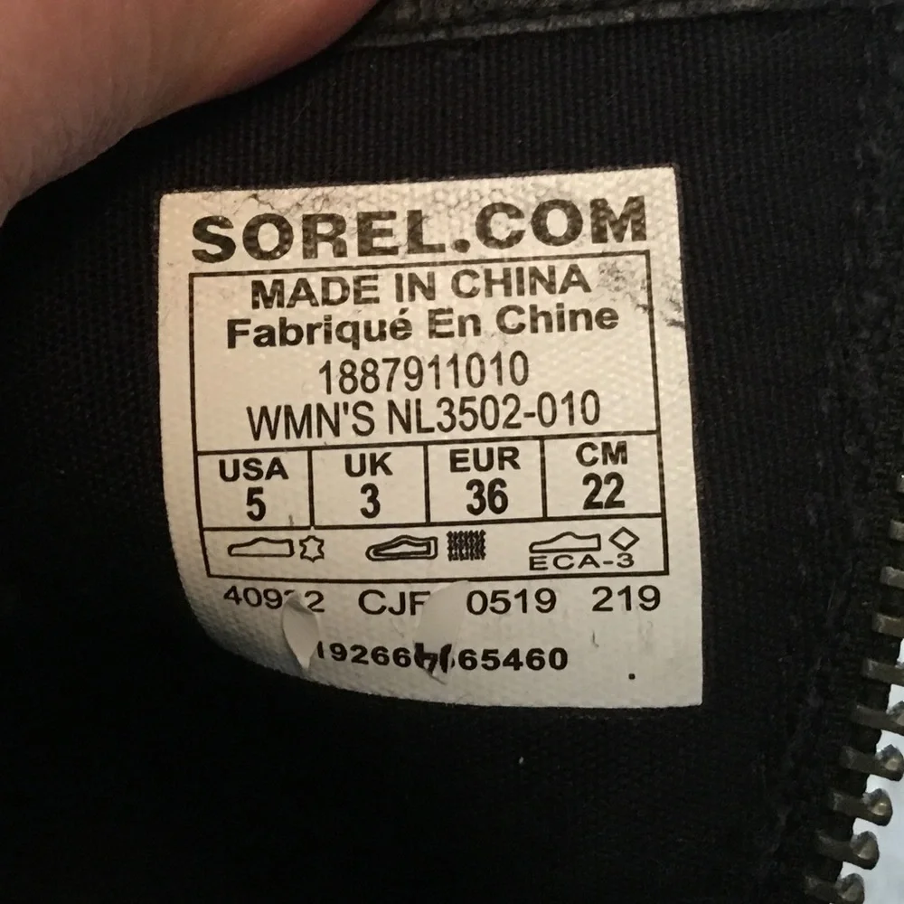 Sorel Emelie Black Suede Waterproof Zip Booties - Size 5